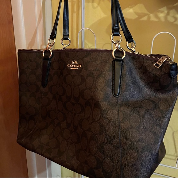 Chocolate brown coach purse and watching wallet - Picture 1 of 5